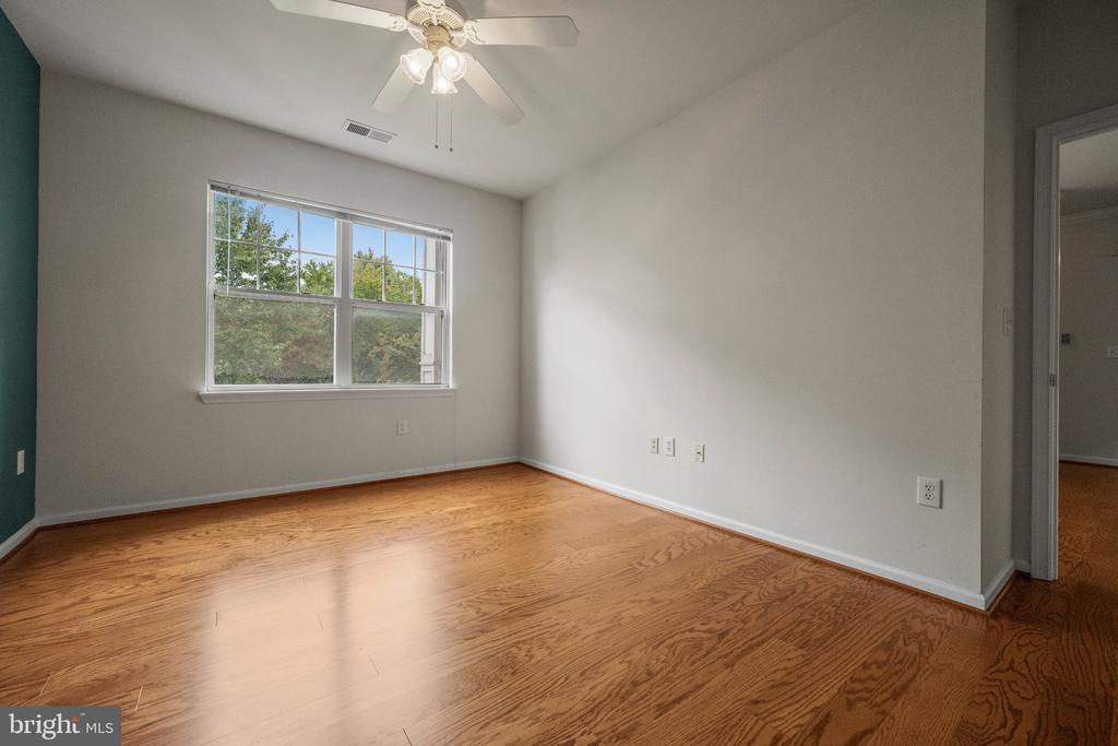 19609 GALWAY BAY CIRCLE Unit: 202