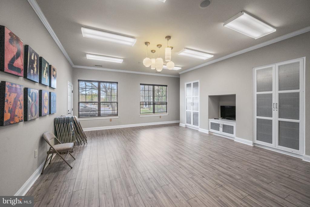 19609 GALWAY BAY CIRCLE Unit: 202