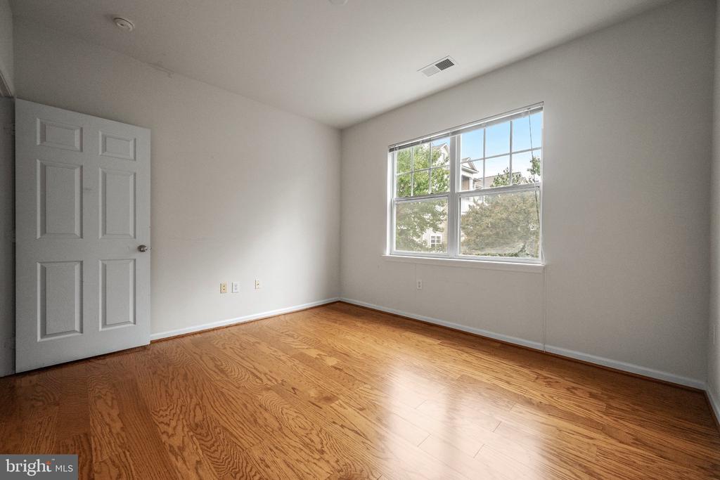 19609 GALWAY BAY CIRCLE Unit: 202