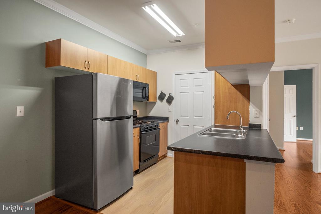 19609 GALWAY BAY CIRCLE Unit: 202
