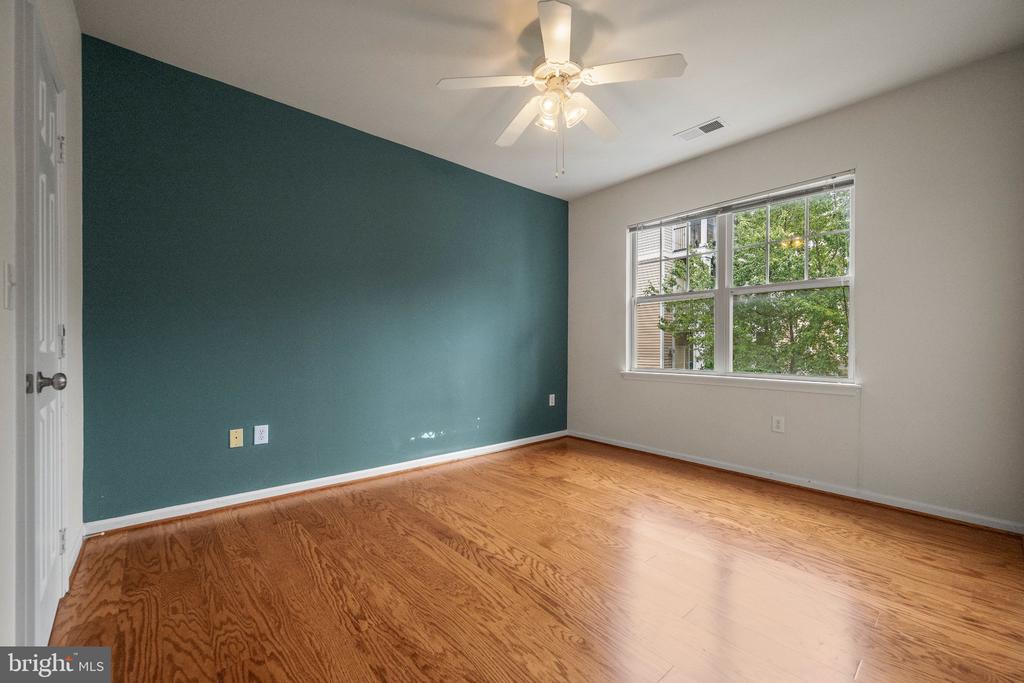 19609 GALWAY BAY CIRCLE Unit: 202