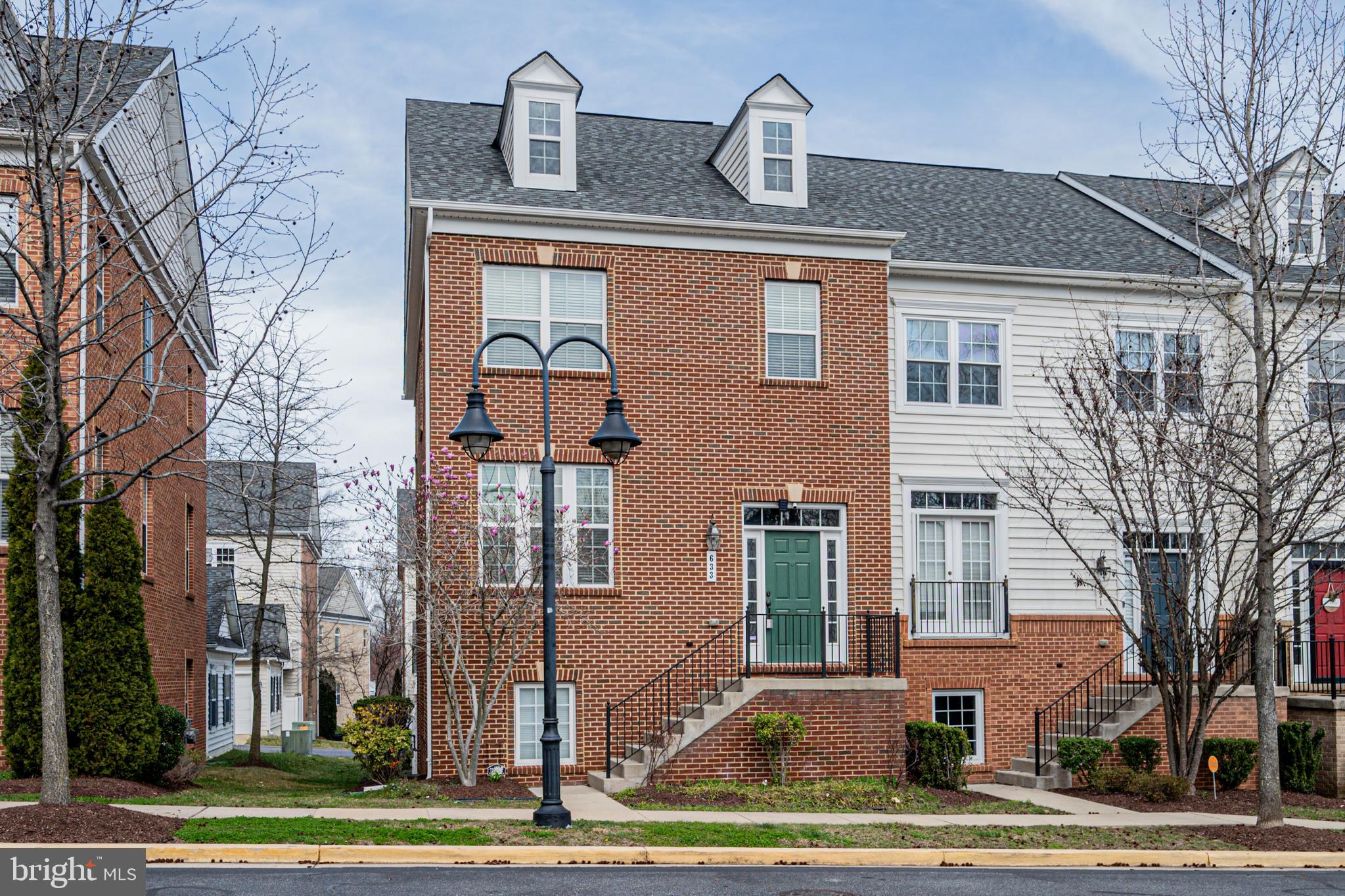 633 Spectator Ave
