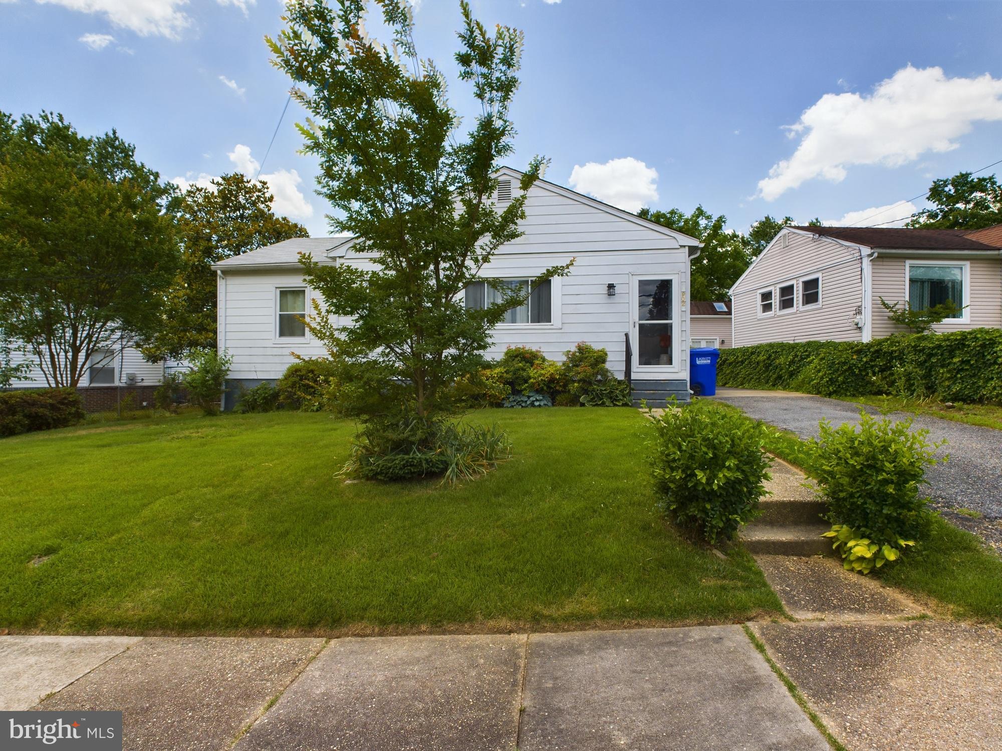 902 Carroll Ave