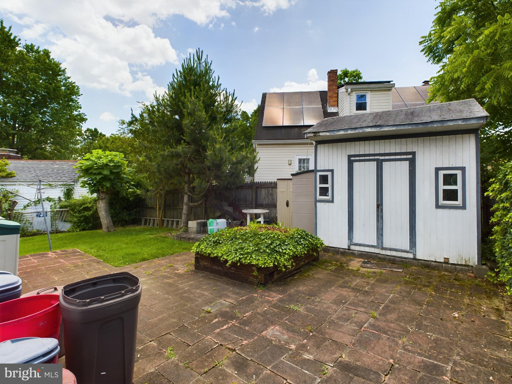 902 Carroll Ave