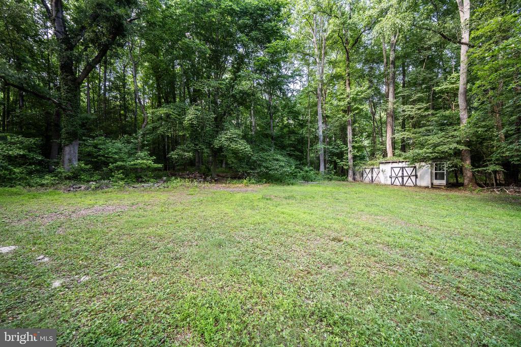 13708 Town Farm Rd