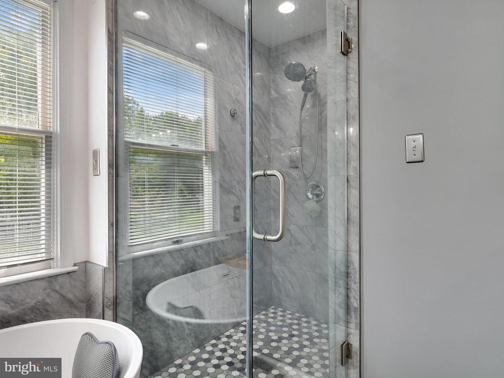 11209 Prospect Hill Rd