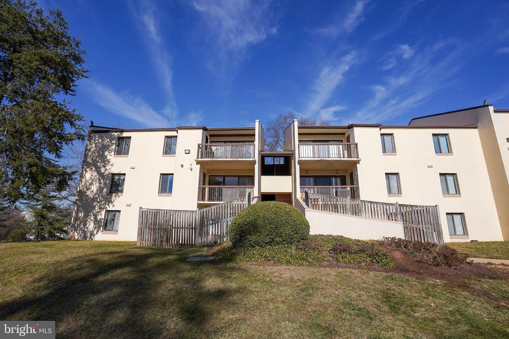 10115 PRINCE PLACE 301-2A