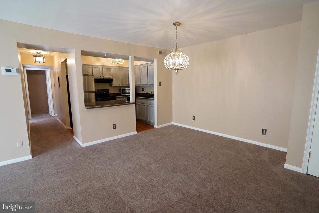 10115 PRINCE PLACE 301-2A