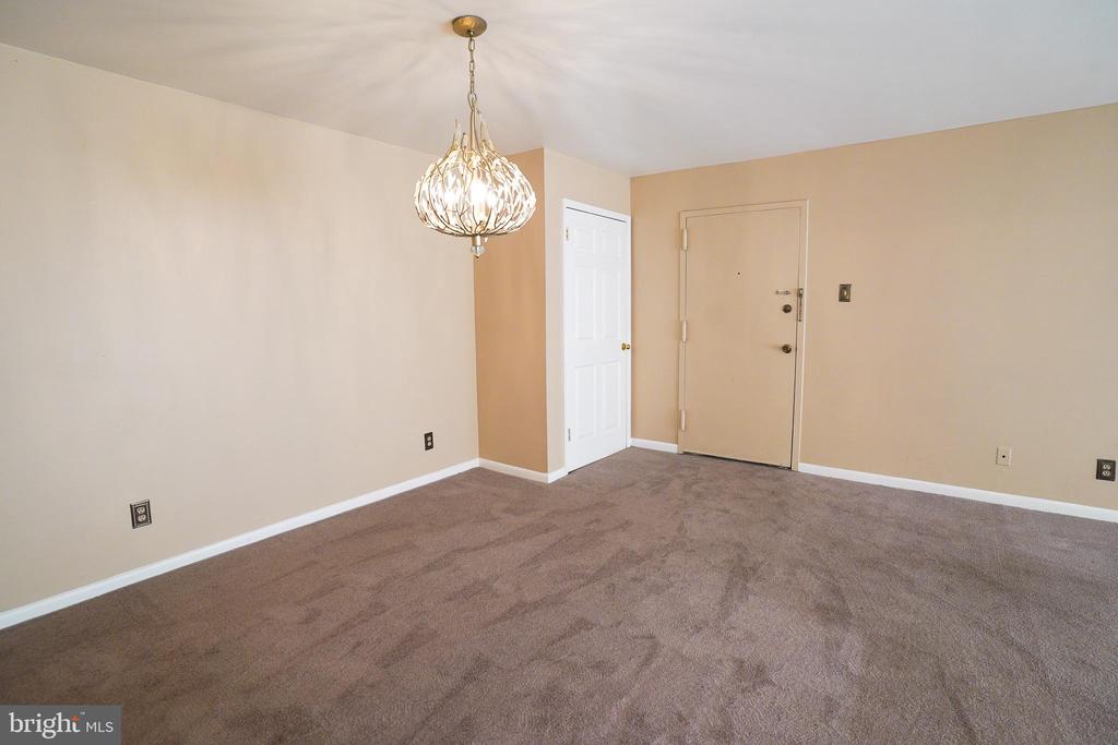10115 PRINCE PLACE 301-2A