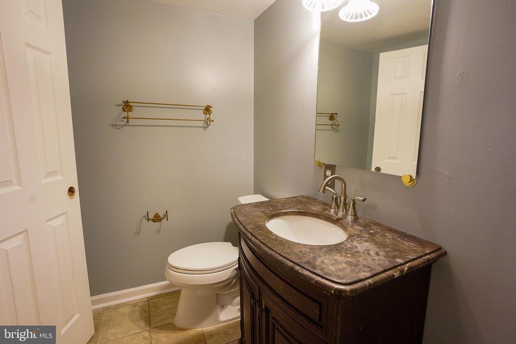 10115 PRINCE PLACE 301-2A