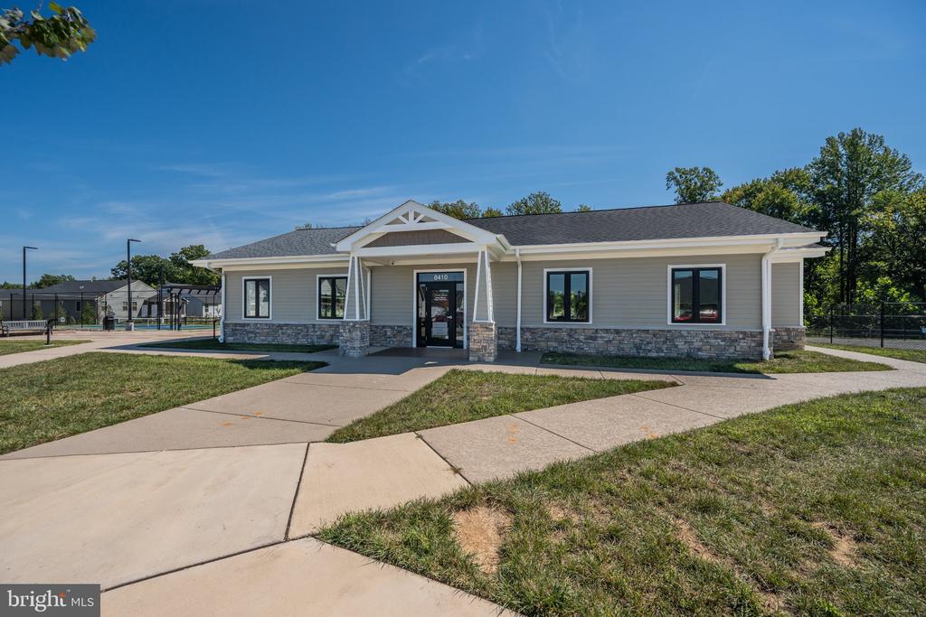 8406 MEADOW ROCK LANE