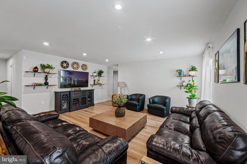 8406 MEADOW ROCK LANE