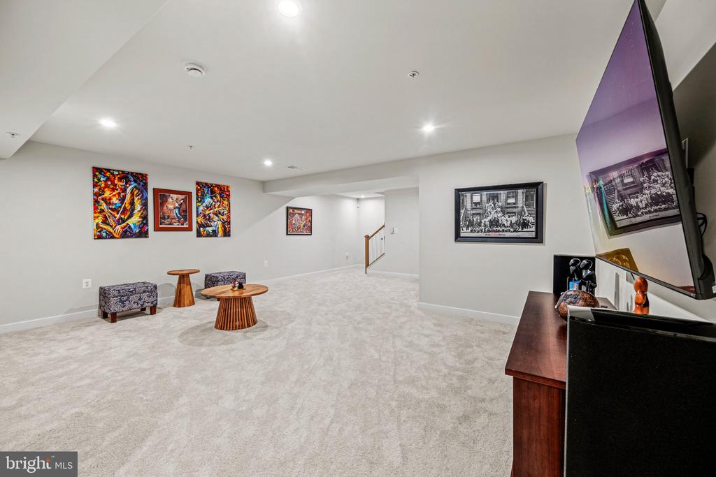 8406 MEADOW ROCK LANE