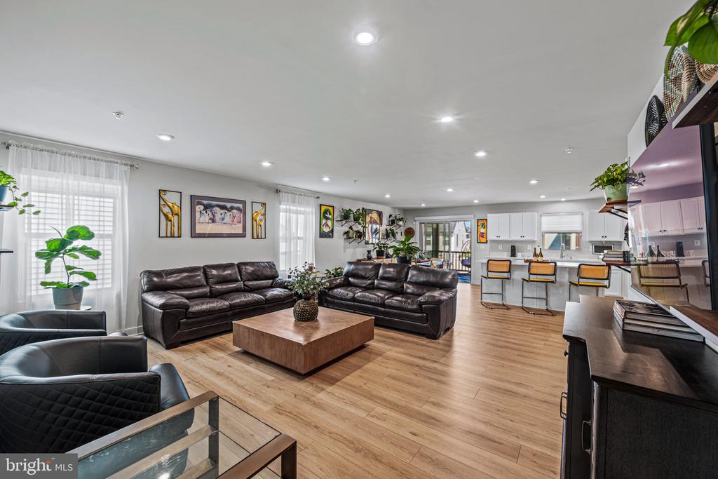 8406 MEADOW ROCK LANE