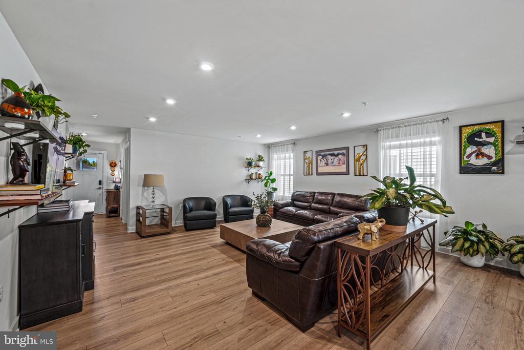 8406 MEADOW ROCK LANE