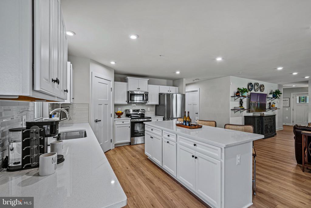 8406 MEADOW ROCK LANE