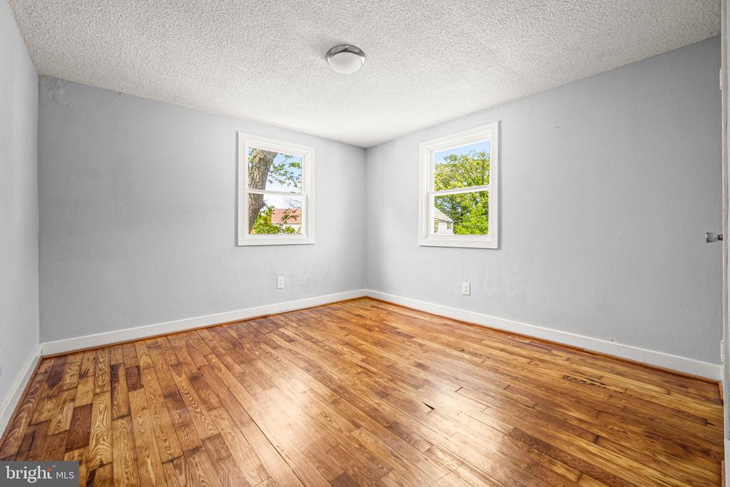 21741 Gambier Pl