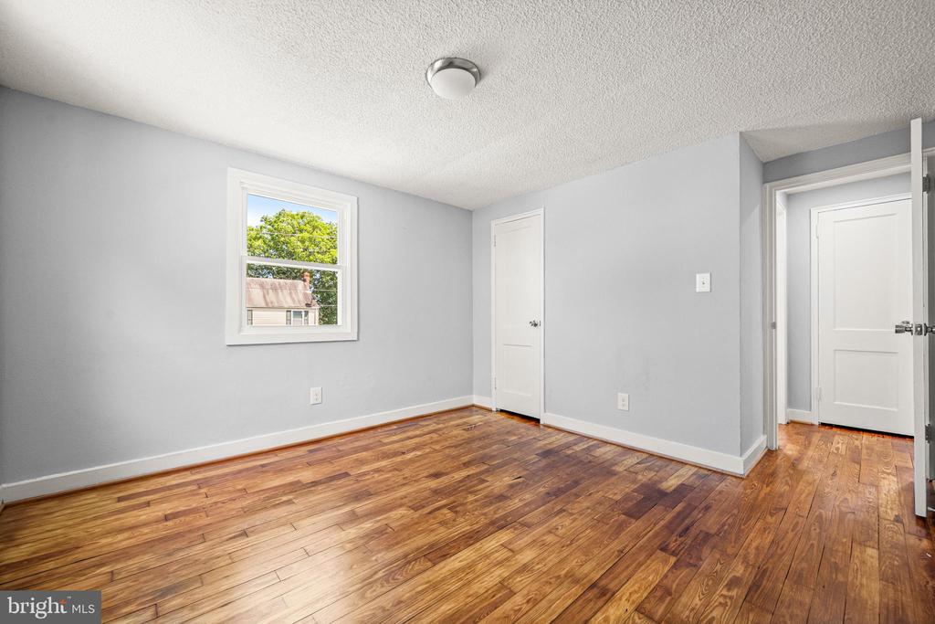 21741 Gambier Pl