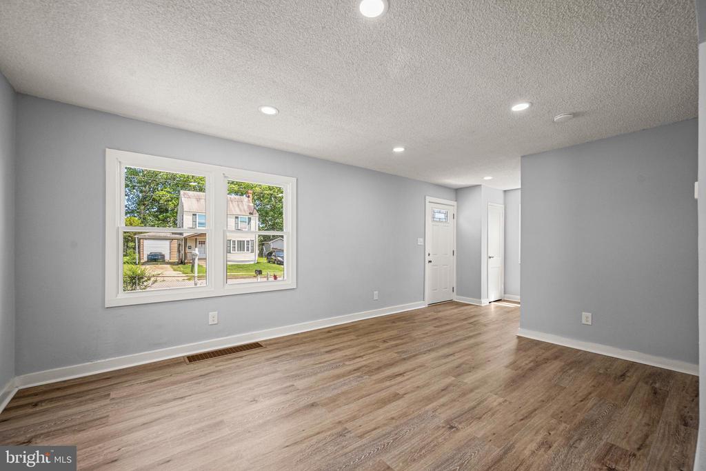 21741 Gambier Pl