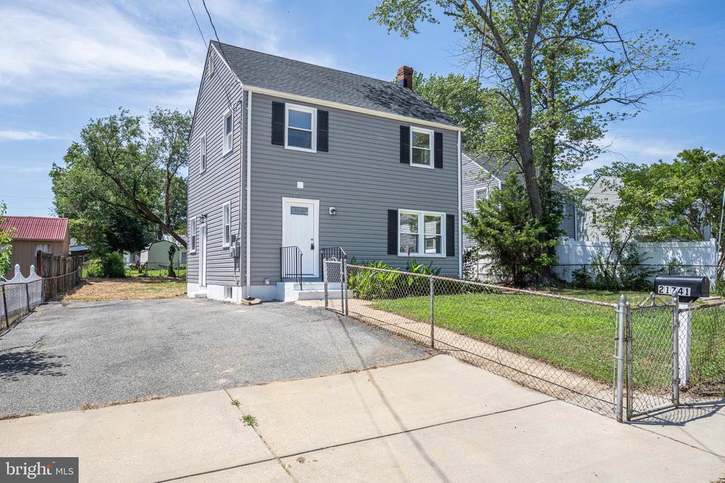 21741 Gambier Pl