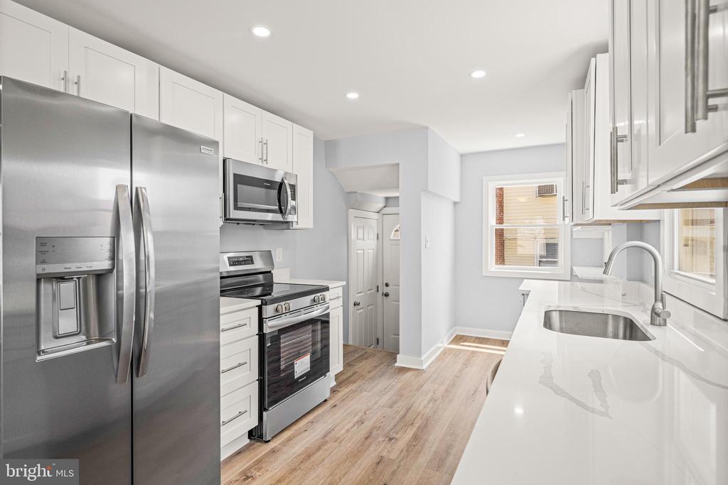 21741 Gambier Pl