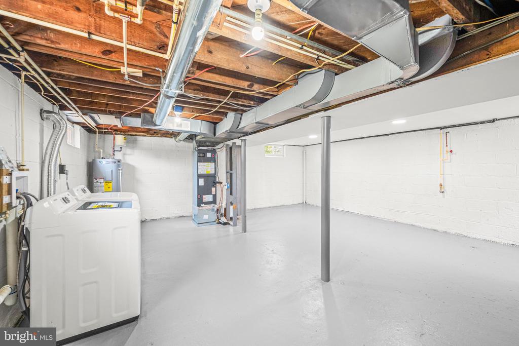 21741 Gambier Pl