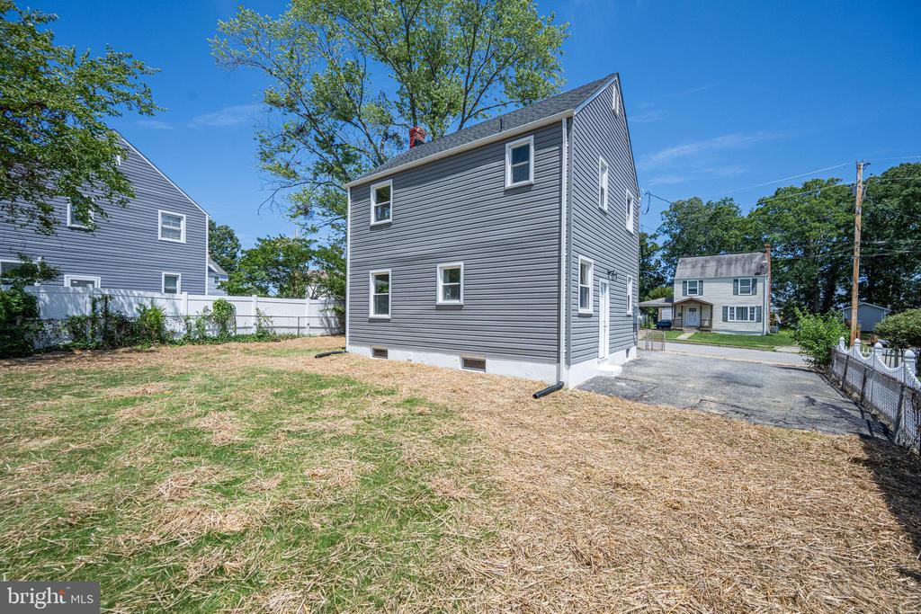 21741 Gambier Pl