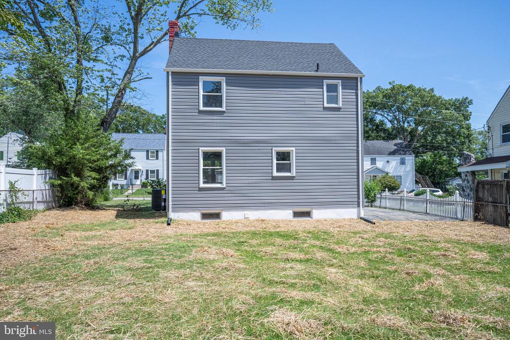 21741 Gambier Pl