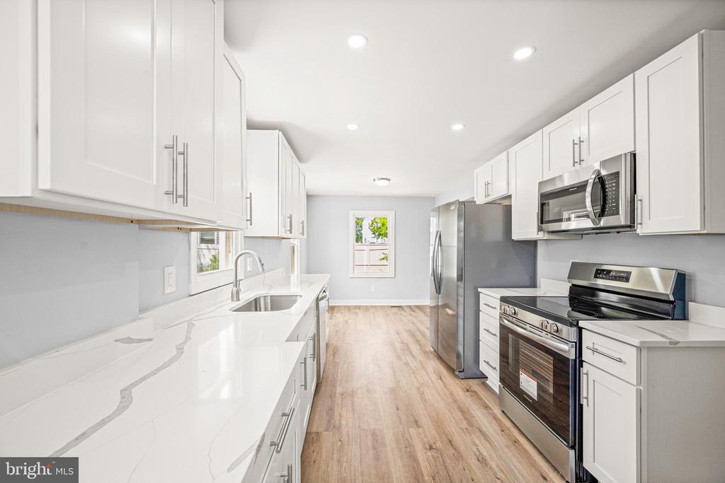 21741 Gambier Pl