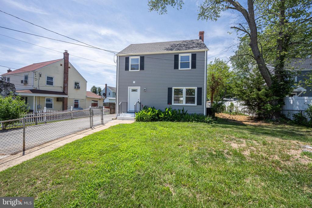 21741 Gambier Pl
