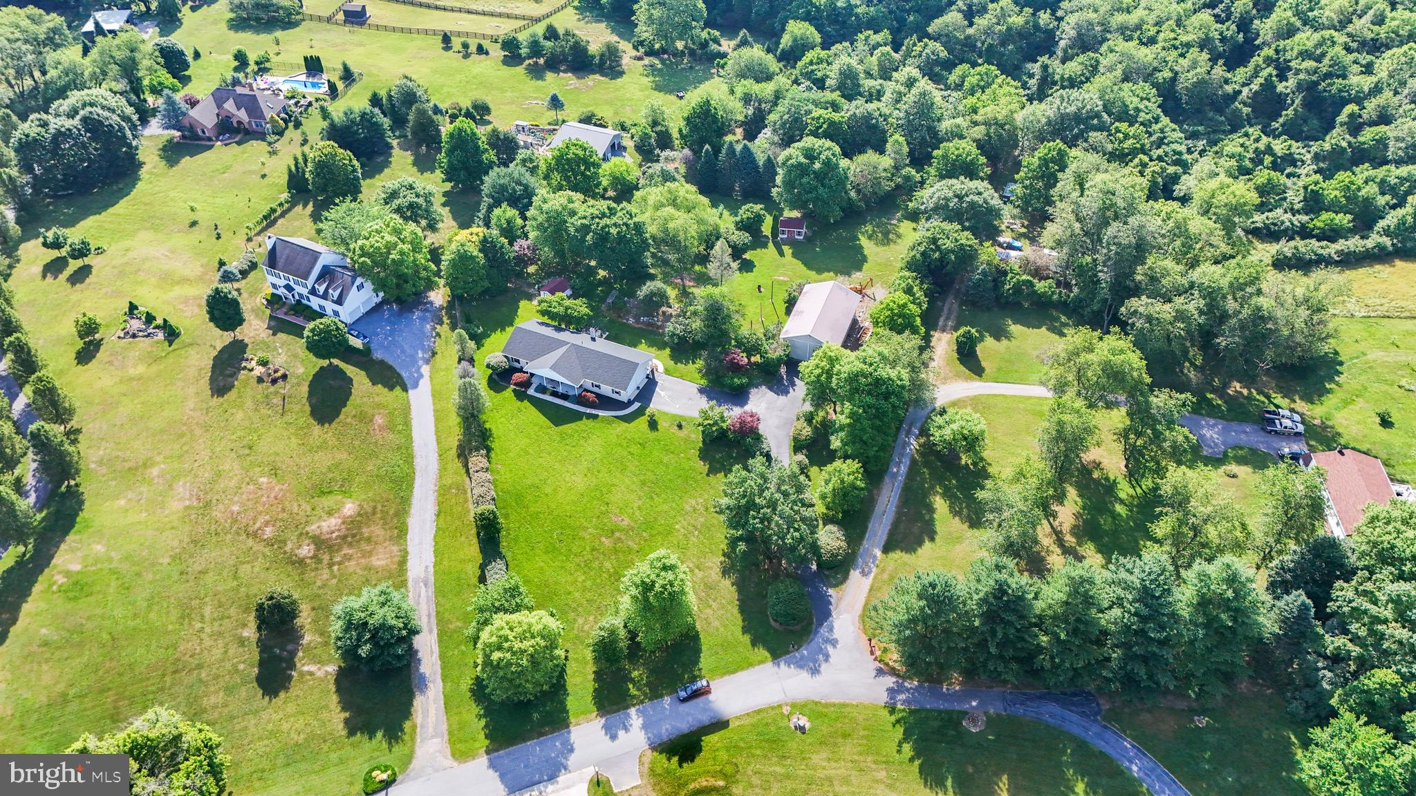 8017 Lake Dr
