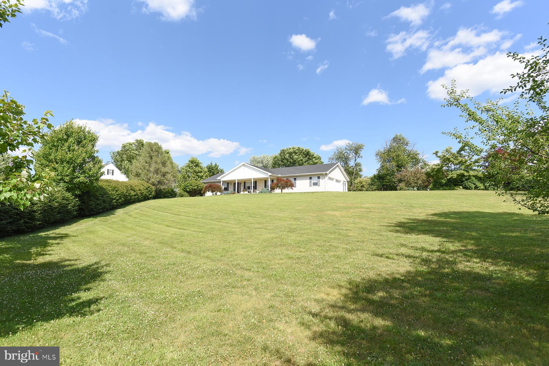 8017 Lake Dr