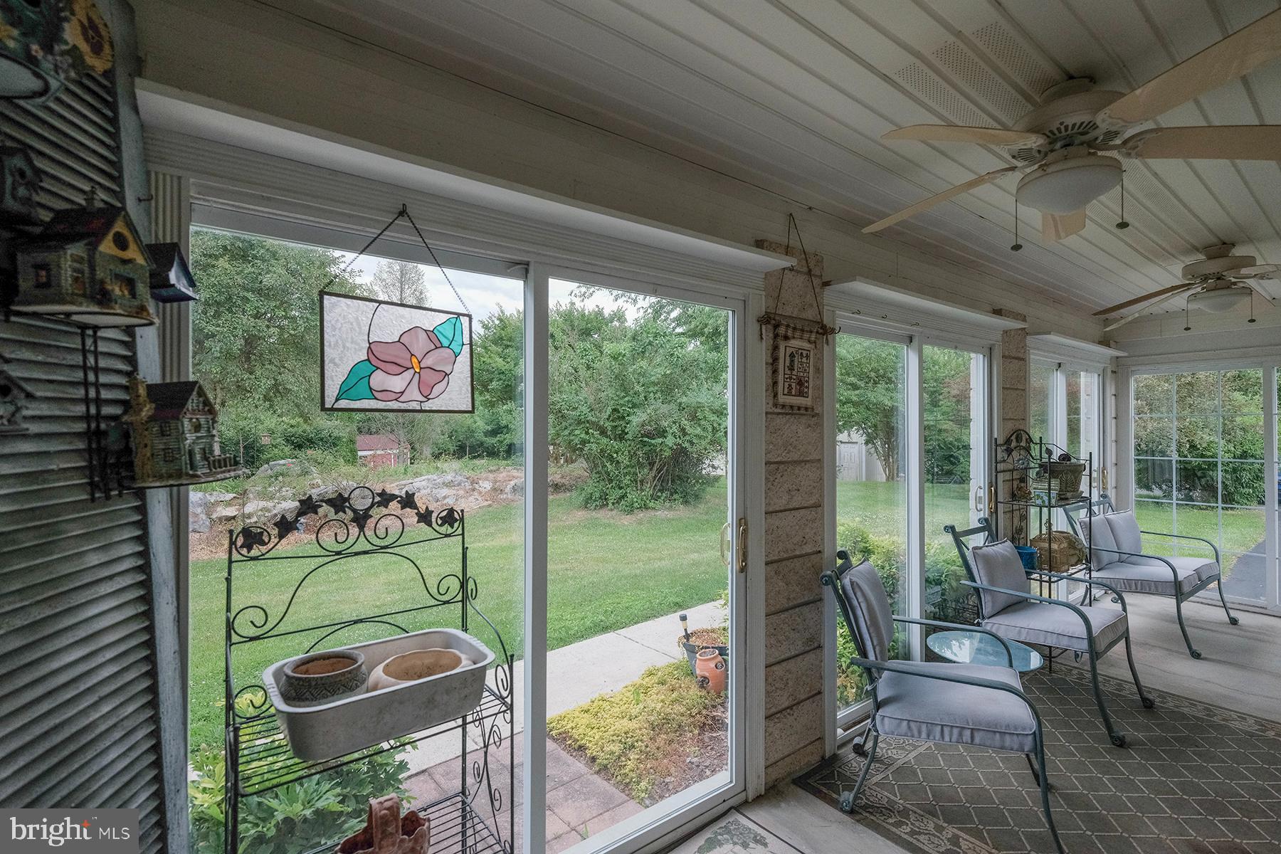 8017 Lake Dr