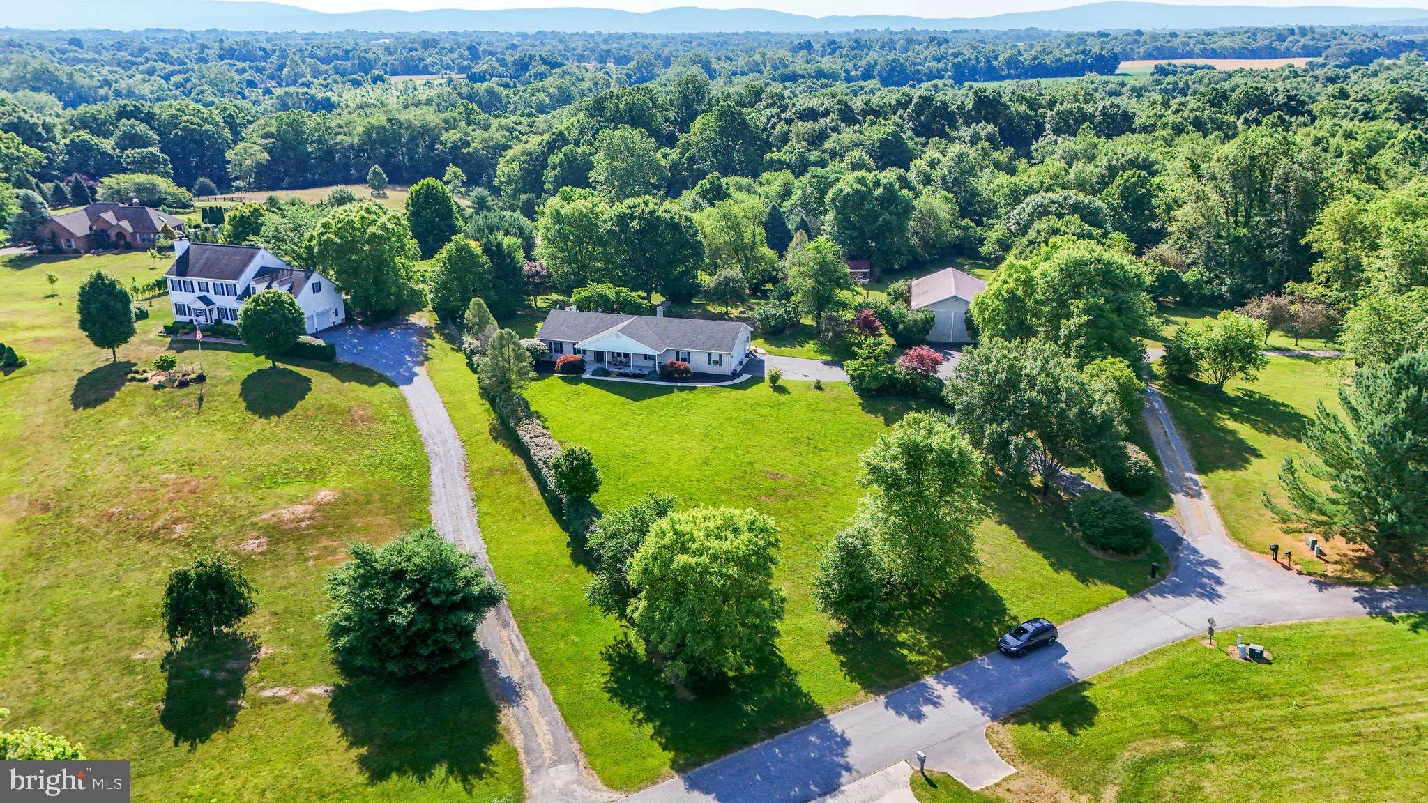 8017 Lake Dr