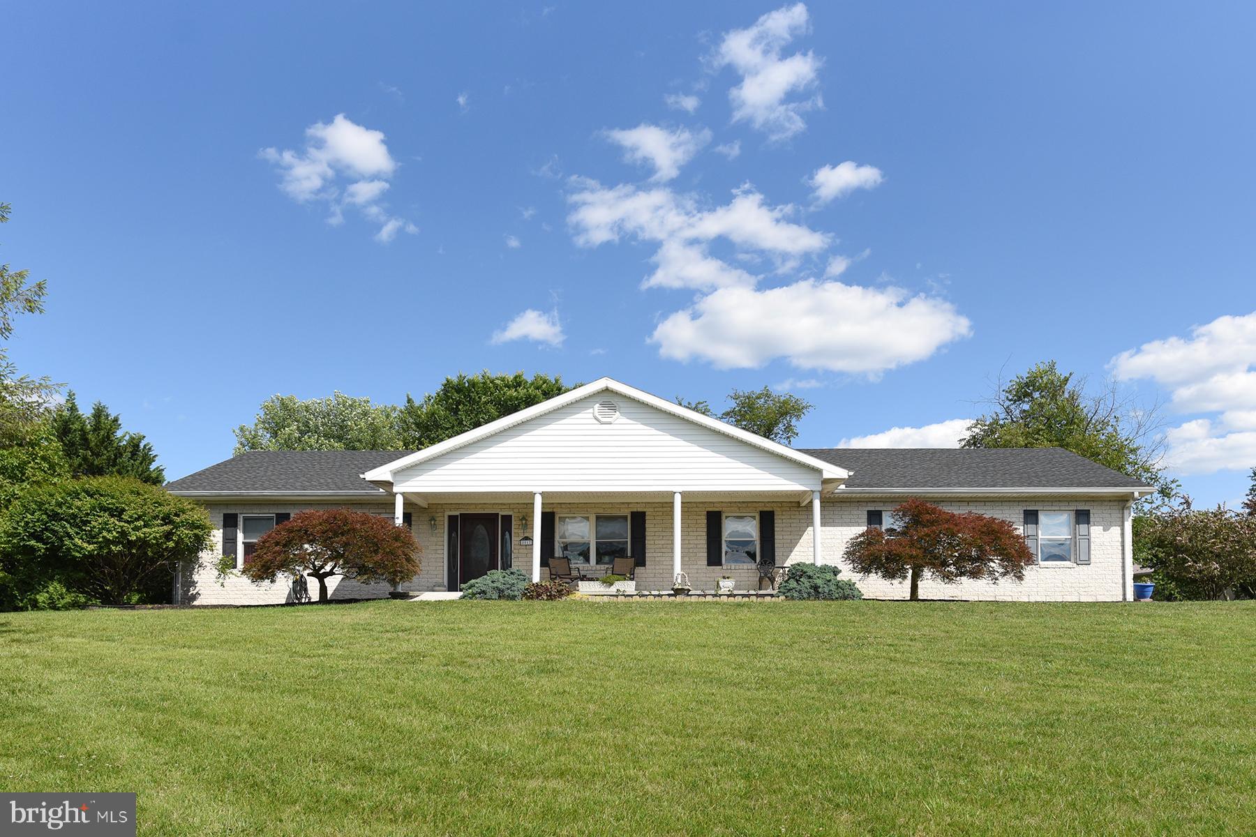 8017 Lake Dr