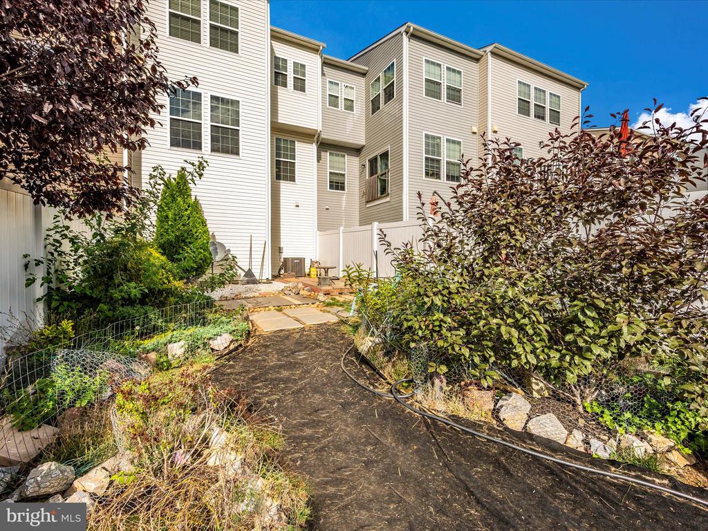 13133 Nittany Lion Cir