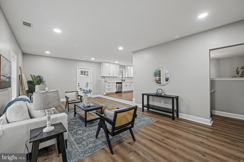 833 NOLAND DRIVE
