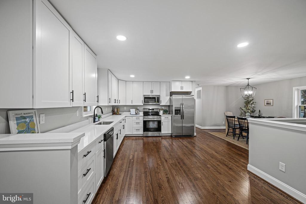833 NOLAND DRIVE