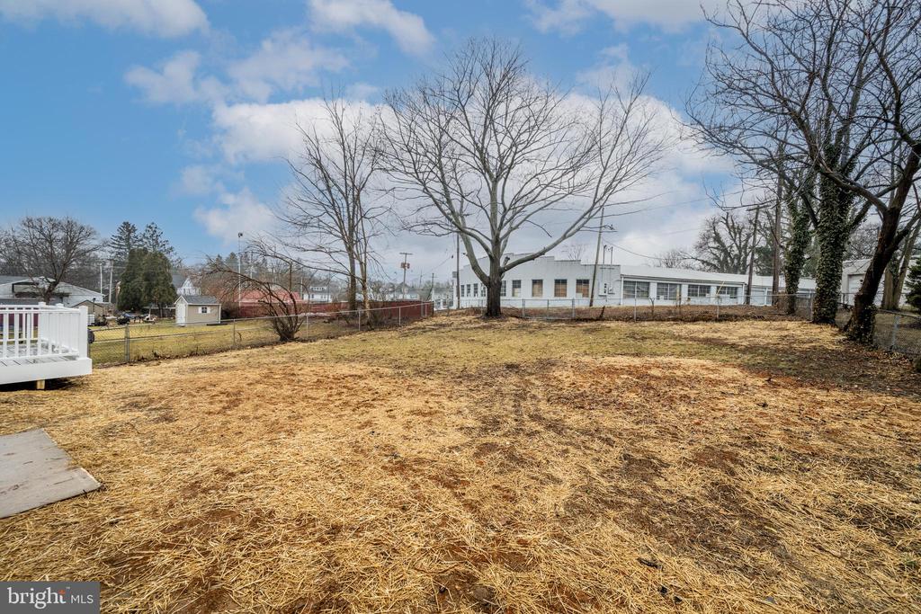 833 NOLAND DRIVE