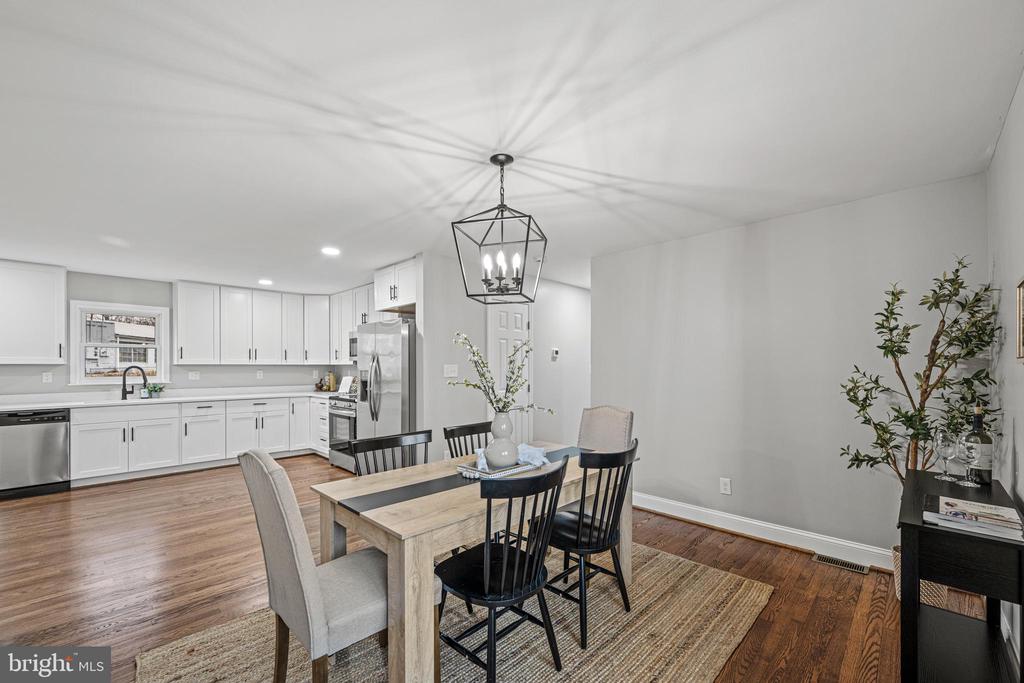 833 NOLAND DRIVE