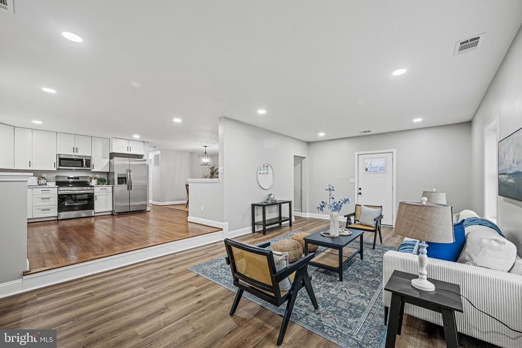 833 NOLAND DRIVE