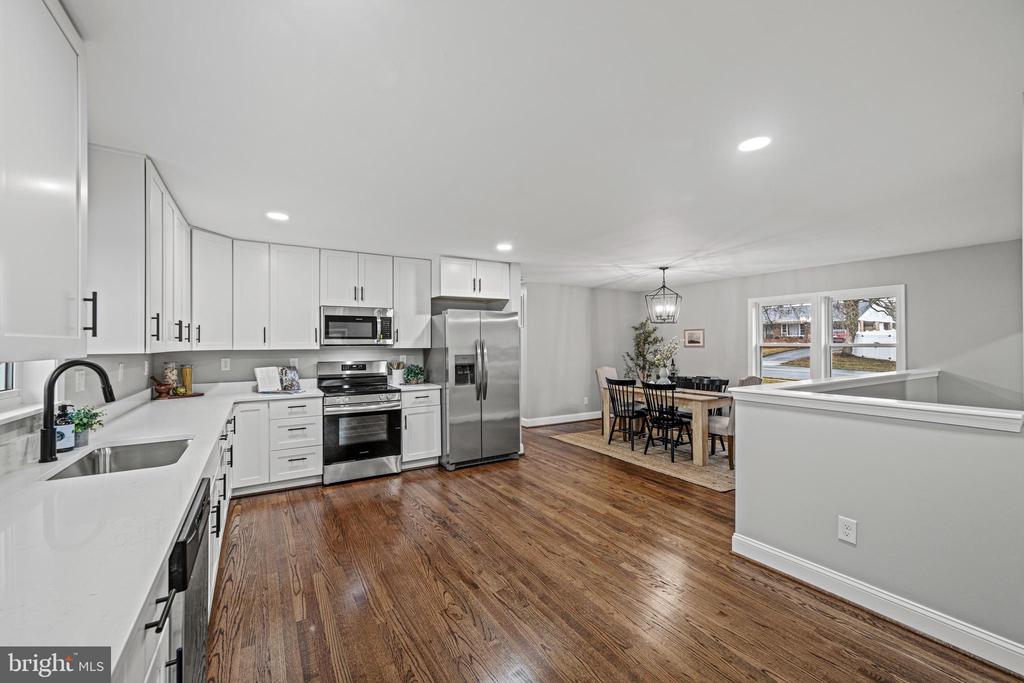 833 NOLAND DRIVE