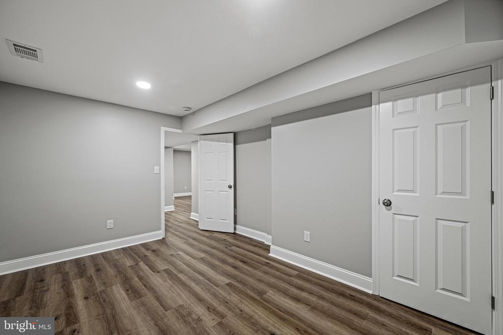 833 NOLAND DRIVE
