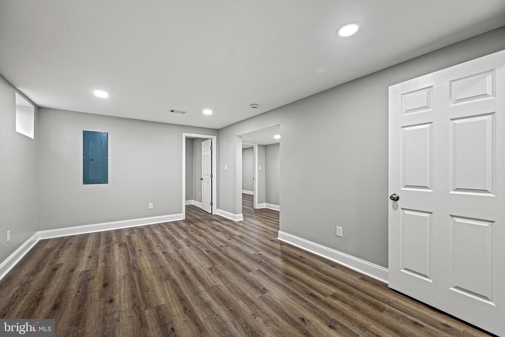 833 NOLAND DRIVE