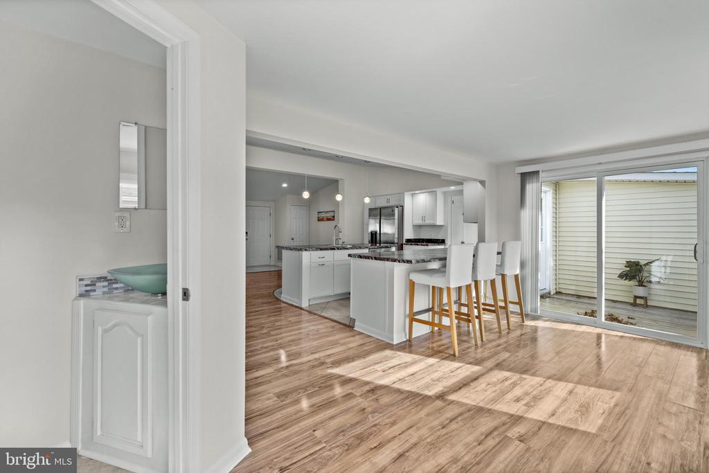 6 Ensign Dr
