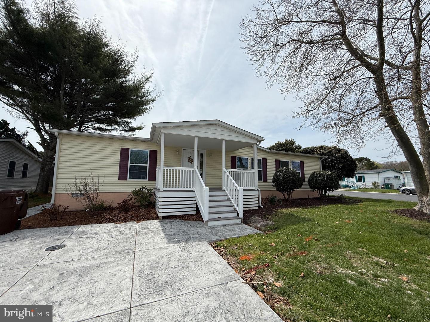 6 Ensign Dr