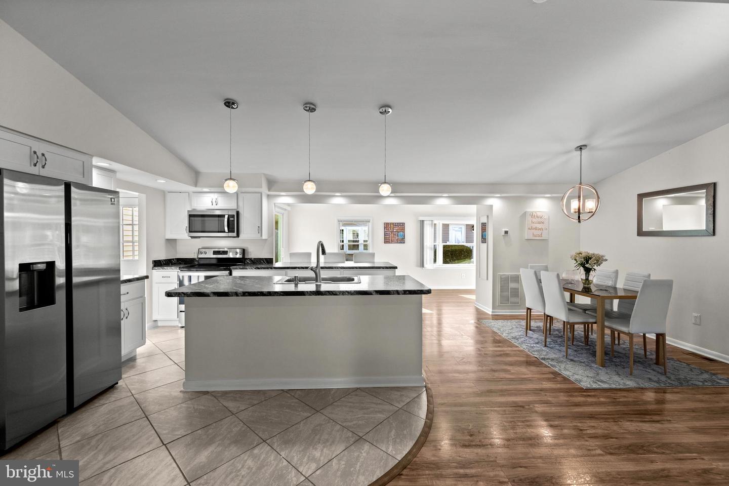 6 Ensign Dr