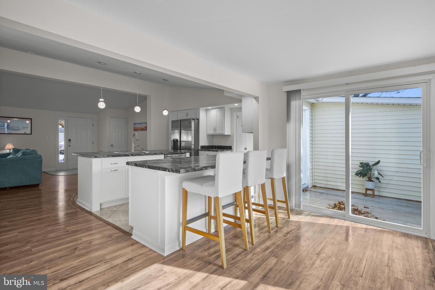 6 Ensign Dr