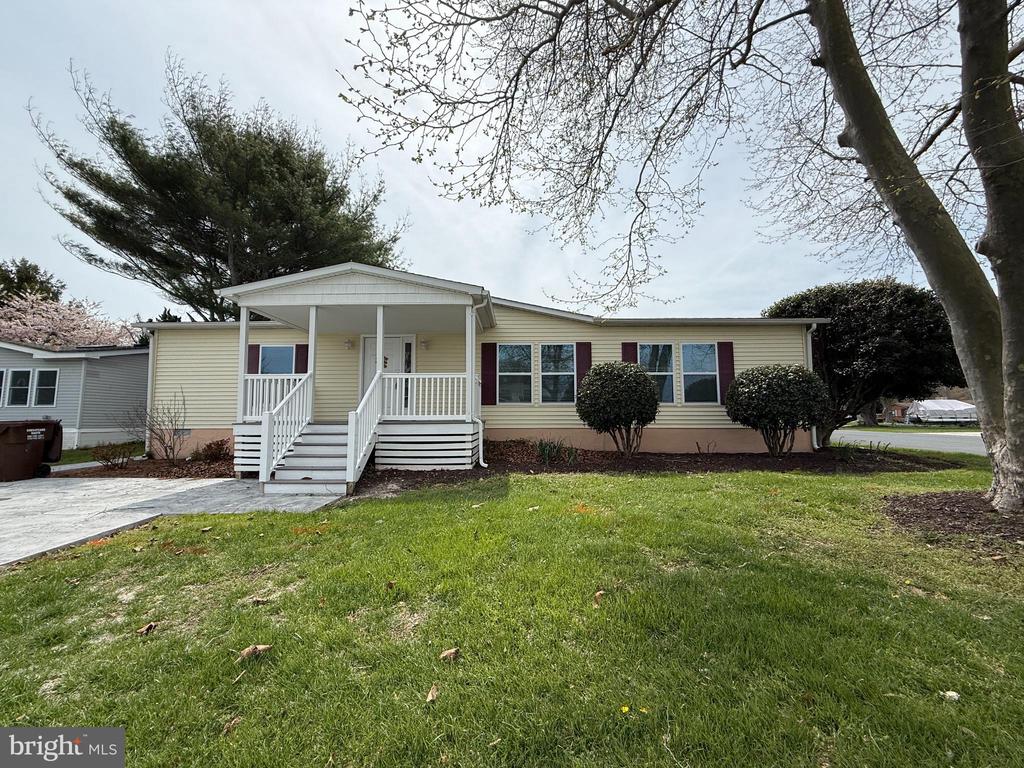 6 Ensign Dr