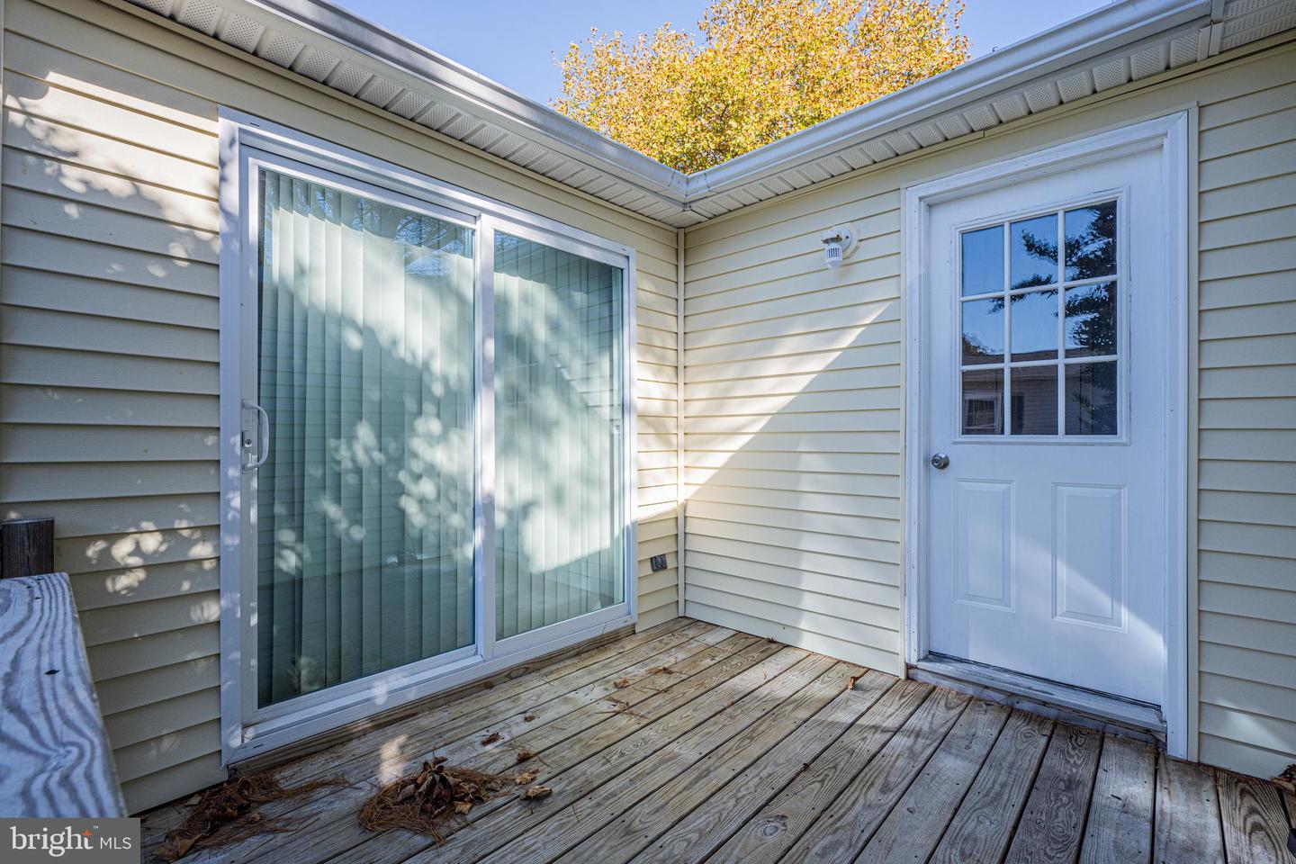 6 Ensign Dr